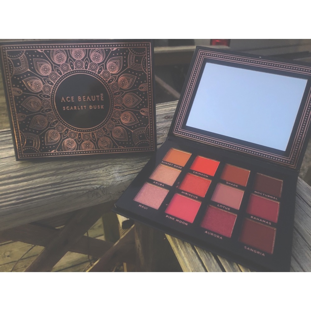 NWT Ace Beauté Scarlet Dusk Eyeshadow Palette